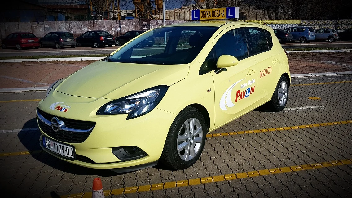 Auto Škola Pavlin — Opel Corsa